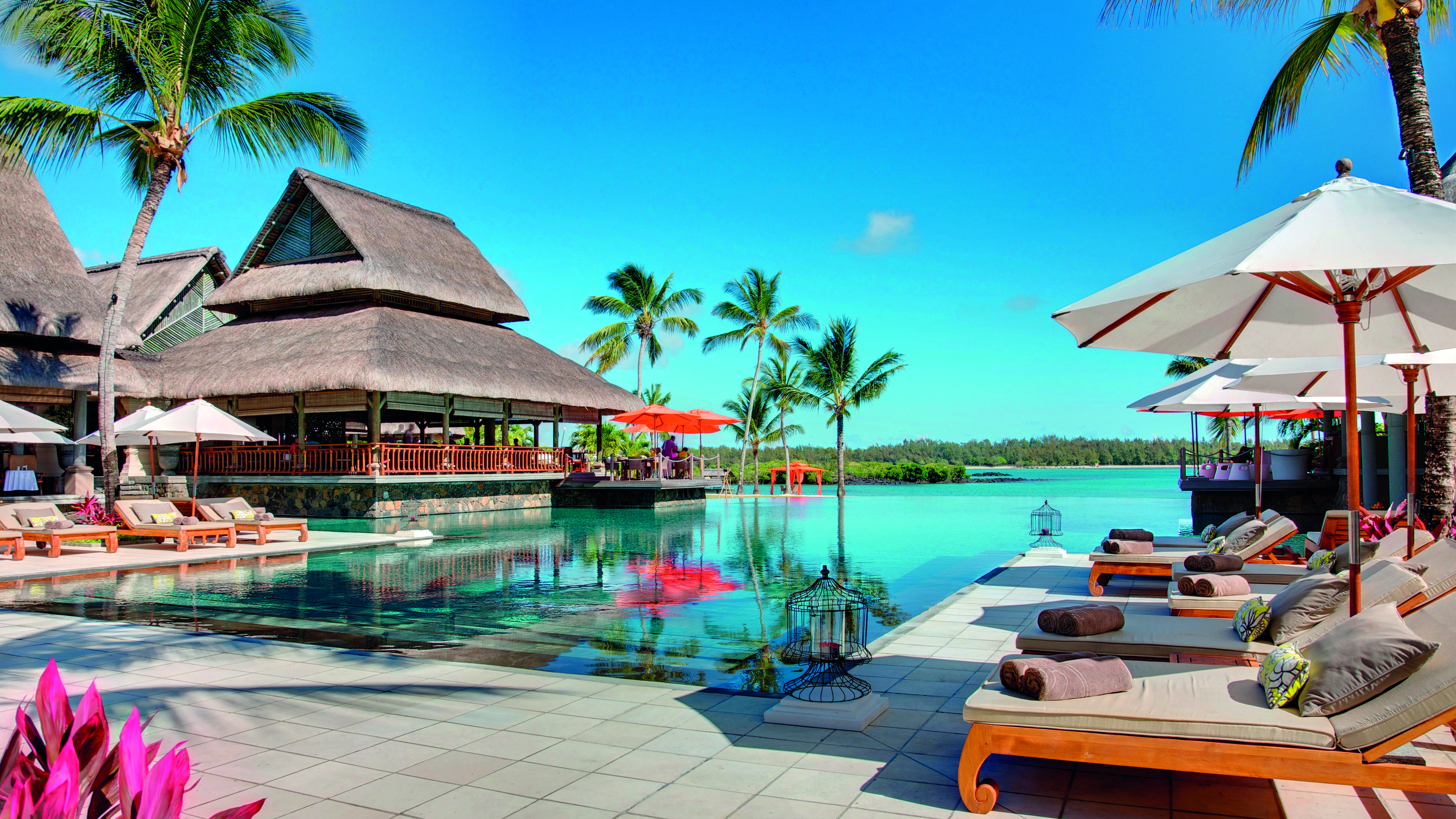 Constance Prince Maurice Post of Flacq Exterior foto The pool at the Intercontinental Resort